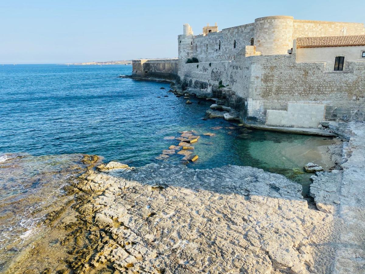 סירקוזה Incantevole Appartamento In Palazzo Storico Ortigia מראה חיצוני תמונה