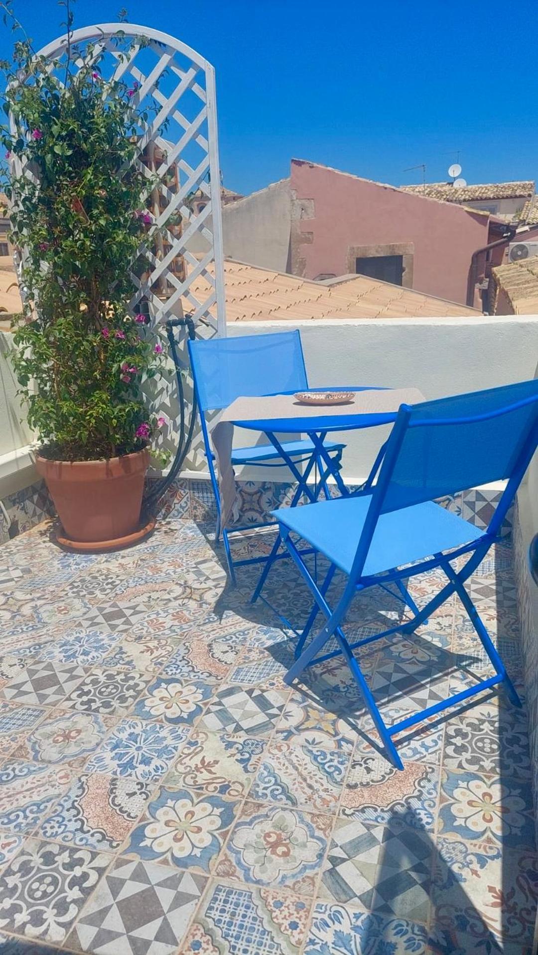 סירקוזה Incantevole Appartamento In Palazzo Storico Ortigia מראה חיצוני תמונה